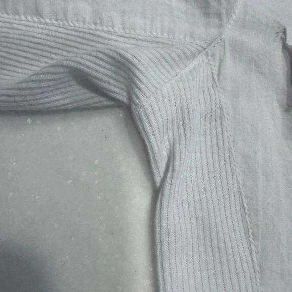 Love Tree Top Womens Button Up Rolled Sleeve Top W/ribbed Accents & Pockets Sz S - Picture 9 of 12